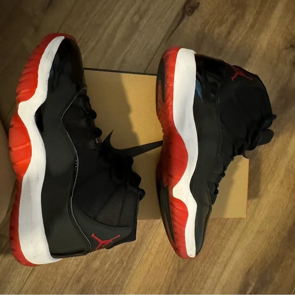 Jordan 11 Men’s Retro Bred 2019